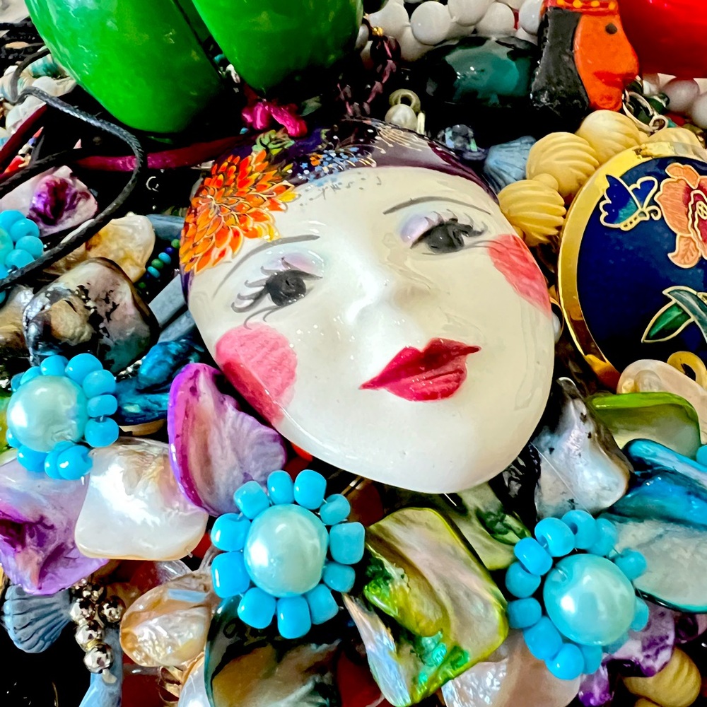 Come dig with me.  Unlisted gorgeousness in every price range.